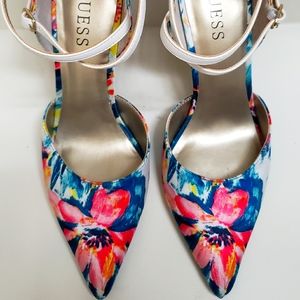 Shoes guess like new heels